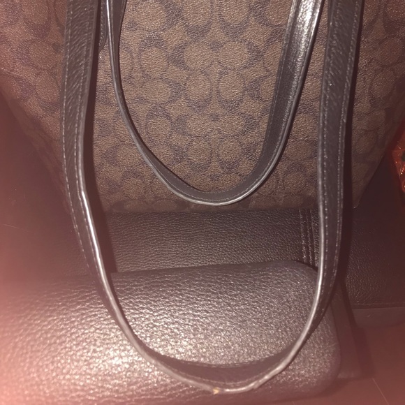 Yellow Cab Coach great condition slight damage to straps where hung for storage - Picture 5 of 5